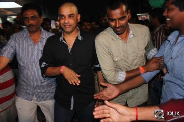 Yevadu Movie Success Tour